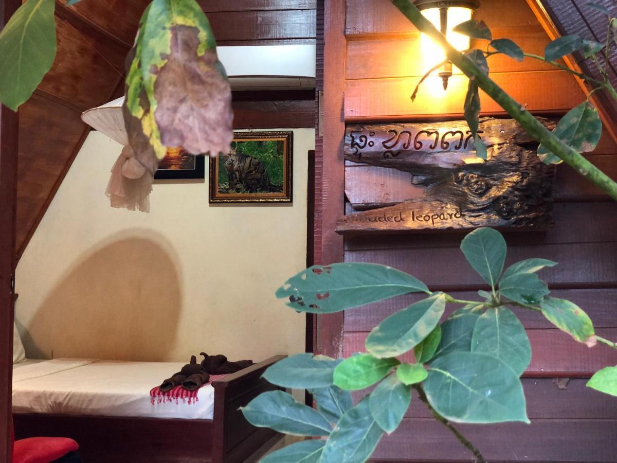 Mondulkiri Pizza Bungalows Senmonorom Exterior photo
