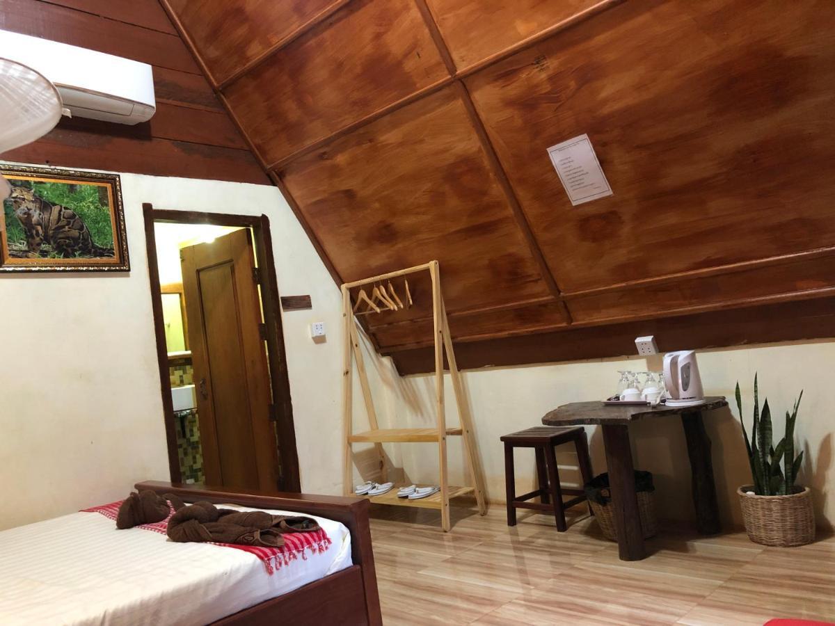 Mondulkiri Pizza Bungalows Senmonorom Exterior photo