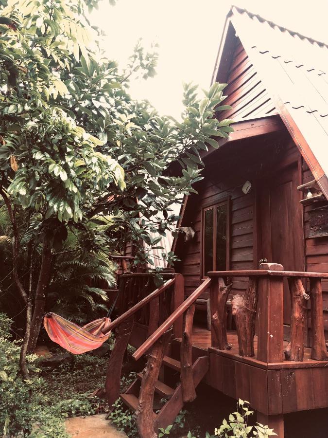 Mondulkiri Pizza Bungalows Senmonorom Exterior photo
