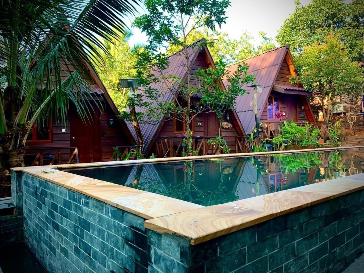 Mondulkiri Pizza Bungalows Senmonorom Exterior photo
